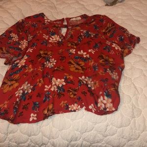 short sleeve flowery crop top